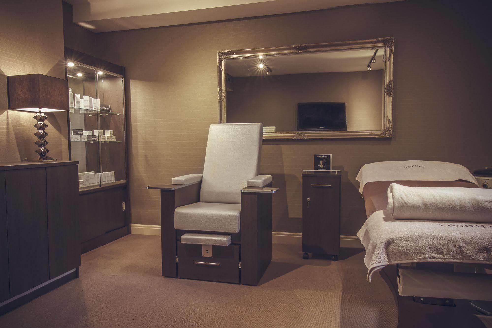 Peak Edge Hotel Честерфілд Екстер'єр фото